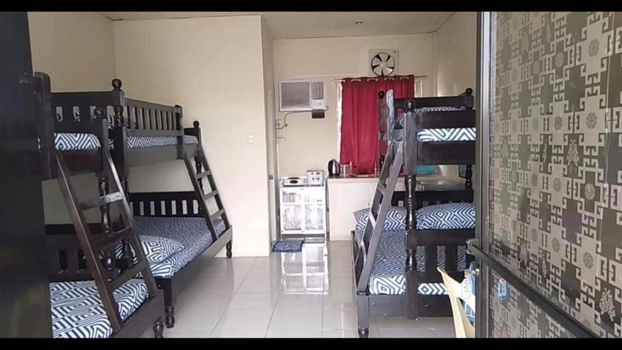 Hotel Rv3 Transient House Angeles Esterno foto