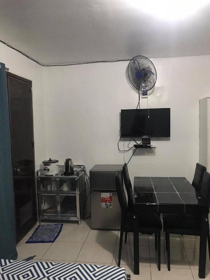 Hotel Rv3 Transient House Angeles Esterno foto